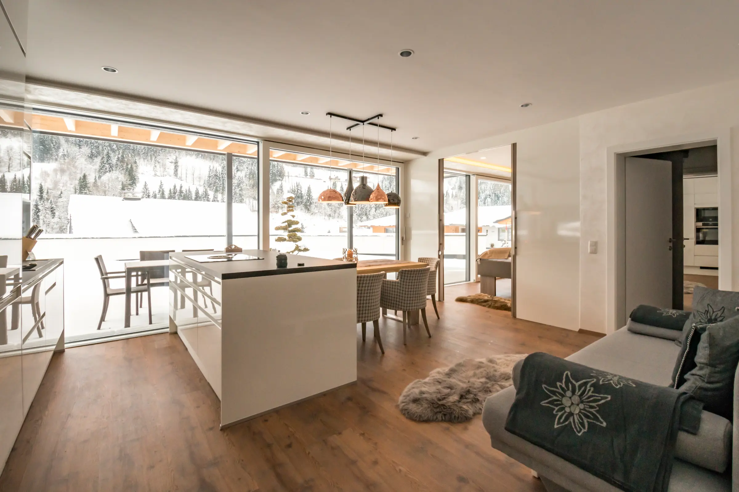Wohn- und Essbereich im Appartement – Sunchalets Schladming Wohn- und Essbereich im Appartement – Sunchalets Schladming